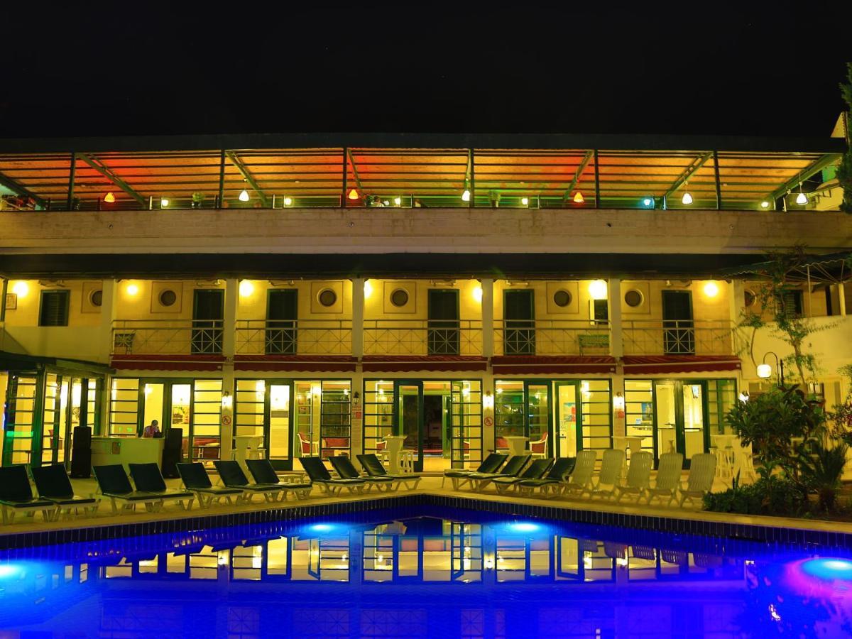 Sky Star Hotel Гюмбет Екстериор снимка