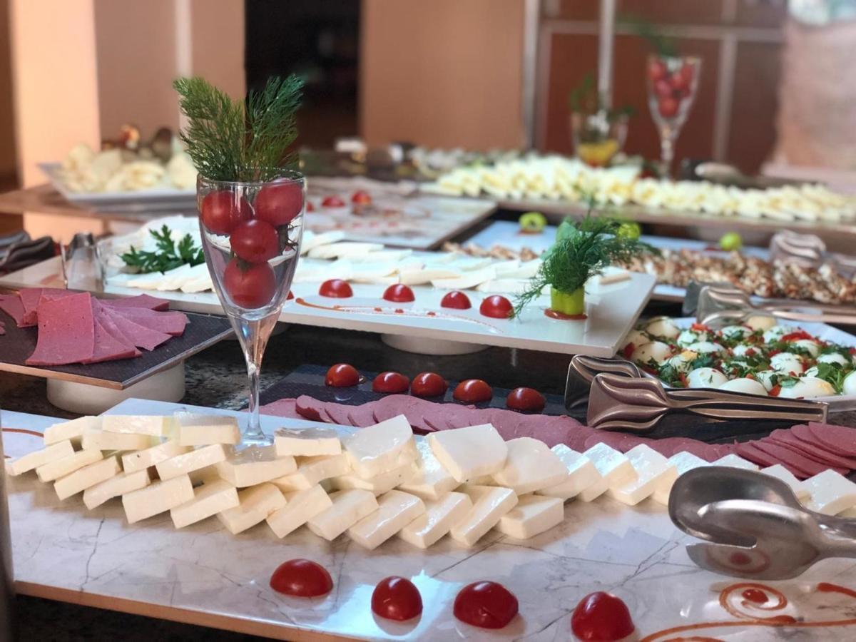 Sky Star Hotel Гюмбет Екстериор снимка
